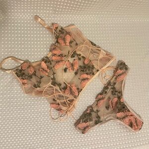 SHEIN Pink Beige Butterfly Mesh Lingerie Set - Corset No Wire - Size Small NWOT